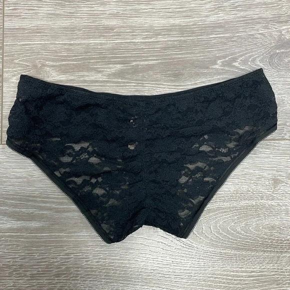 NWT Victoria’s Secret Low Rise Hiphugger Cotton Panty Ruched Lace Back Black S - Picture 4 of 13